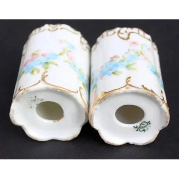 Antique Vtg Victorian Ornate Flowers W/ Gold Trim Salt N Pepper Shakers Stamped - Picture 4 of 4